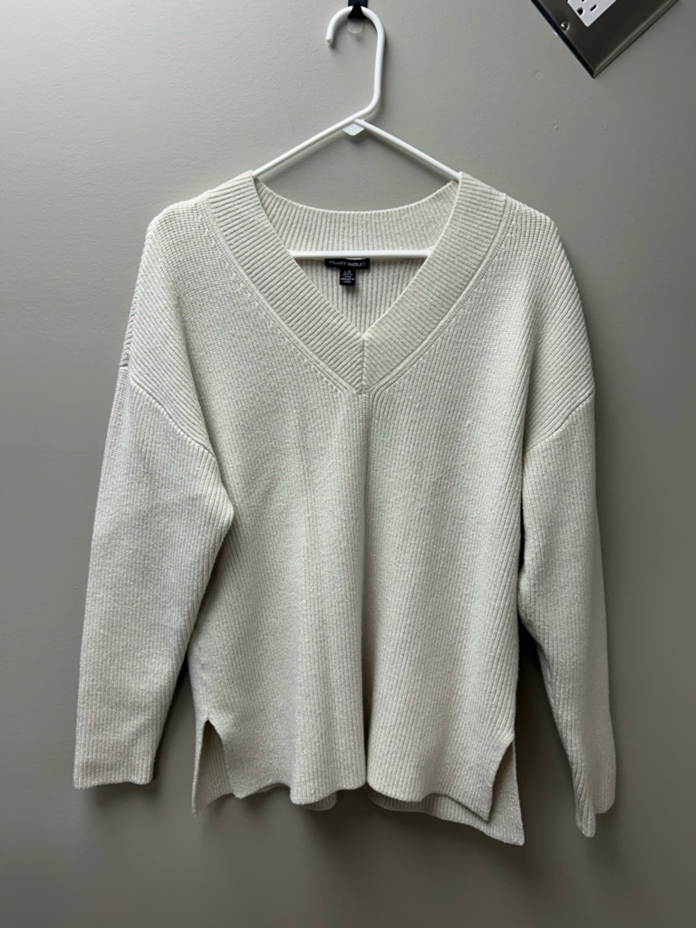 Hilary Radley Women’s Cream with Sprakles V Neck‎ Knit Sweater